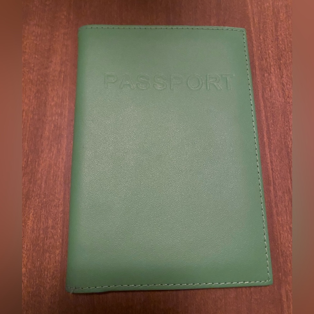 Belle Hop Genuine Leather Green Passport Wallet